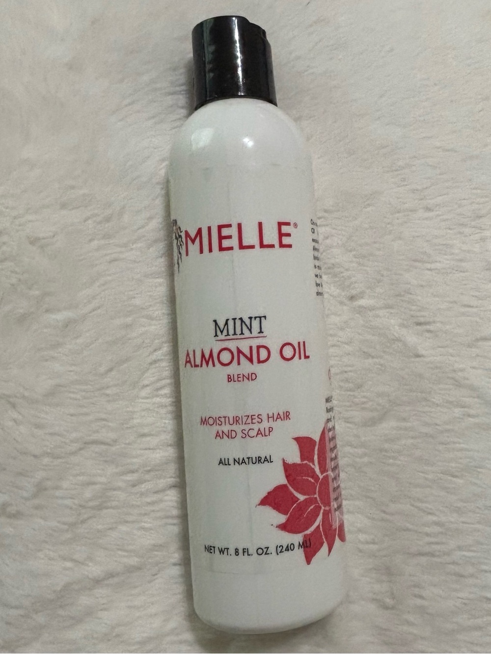 Mielle Mint Almond Oil Blend - Nourishing Body & Bath Oil (White/Red)